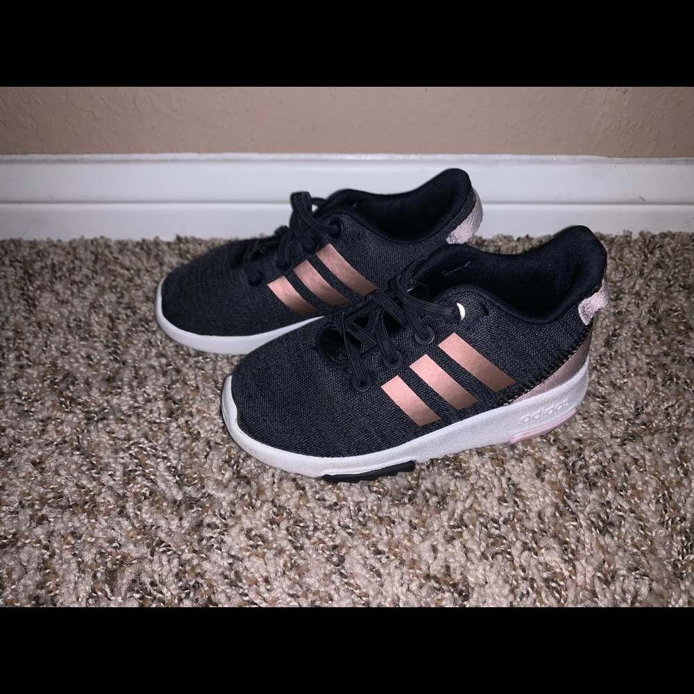 Adidas toddler size 8
